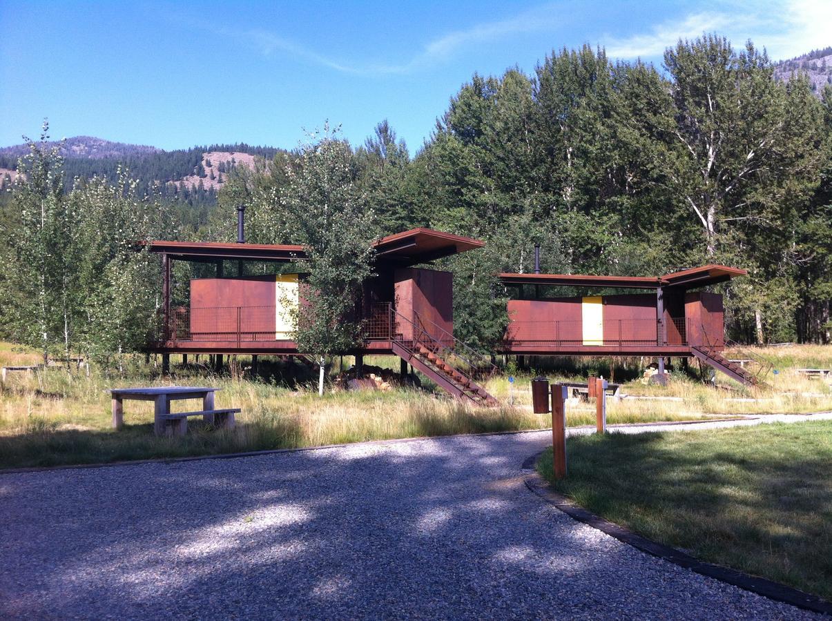 Rolling Huts Villa Mazama Ngoại thất bức ảnh